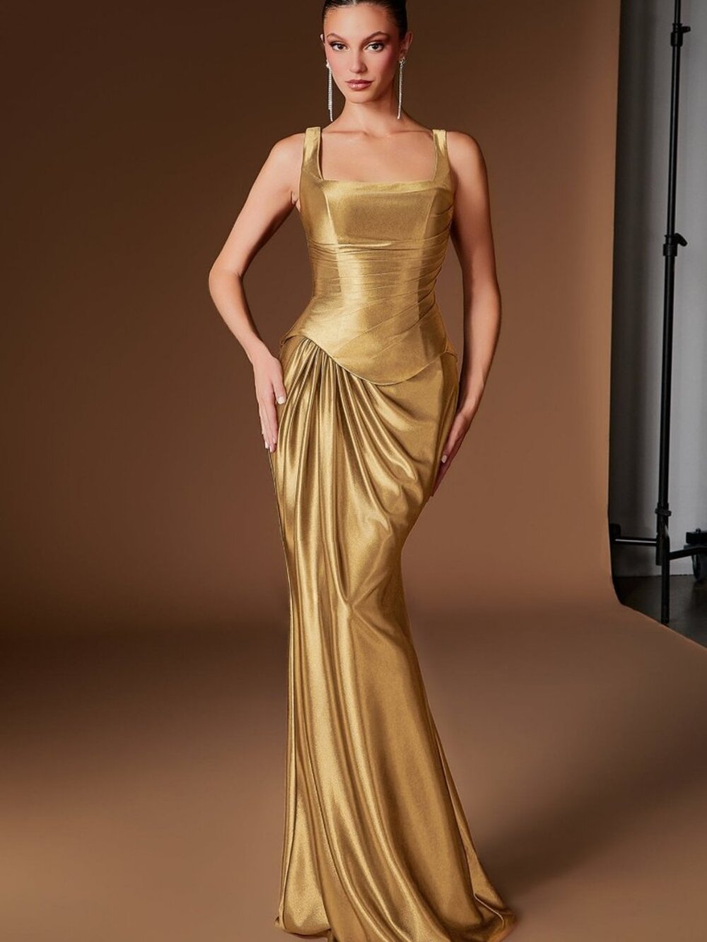 NEW GOLD Evening Gown Floor Length Formal Elegant Stunning CH2604